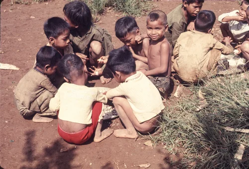 66'kids+eating+pg119+copy+2